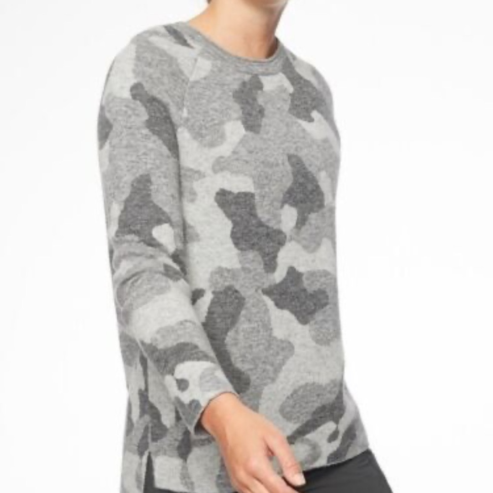 Athleta Undercover ALPACA MERINO WOOL Women’s Grey Camo Pullover Sweater SMALL